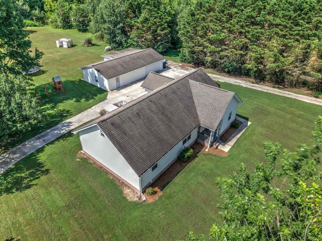 131 Prater Road, Trenton, GA 30752