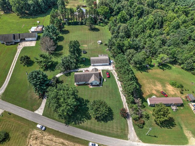 131 Prater Road, Trenton, GA 30752