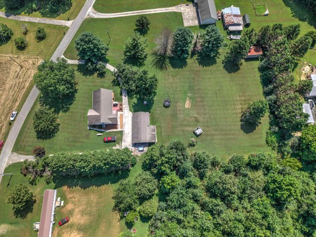 131 Prater Road, Trenton, GA 30752