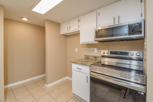 260 El Dorado Boulevard 811, Houston, TX 77598