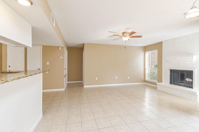 260 El Dorado Boulevard 811, Houston, TX 77598