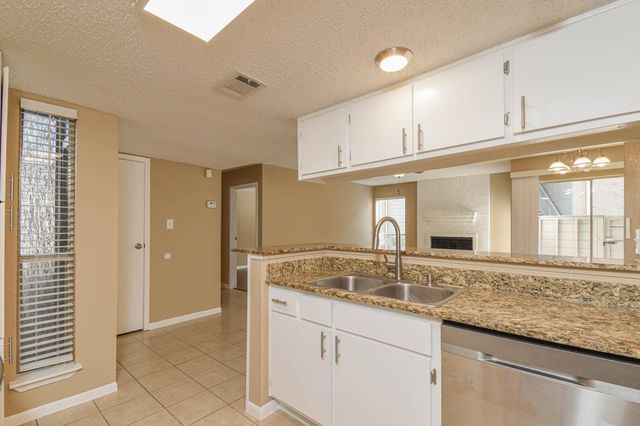 260 El Dorado Boulevard 811, Houston, TX 77598