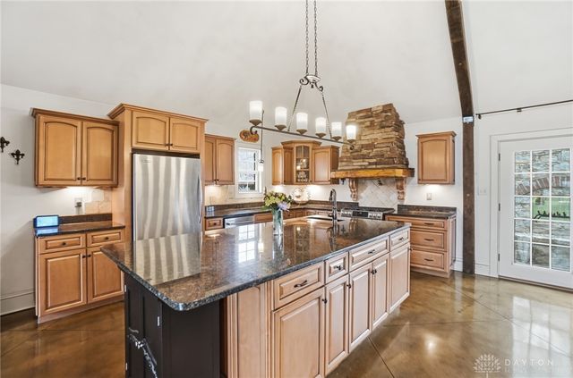 1574 Vicki Lane, Turtlecreek Twp, OH 45036