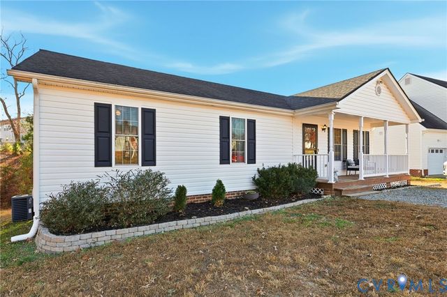 109 St Charles Pl, Aylett, VA 23009