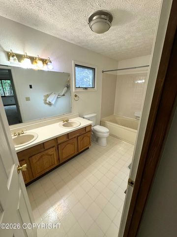 2241 Sues Way, Anchorage, AK 99516