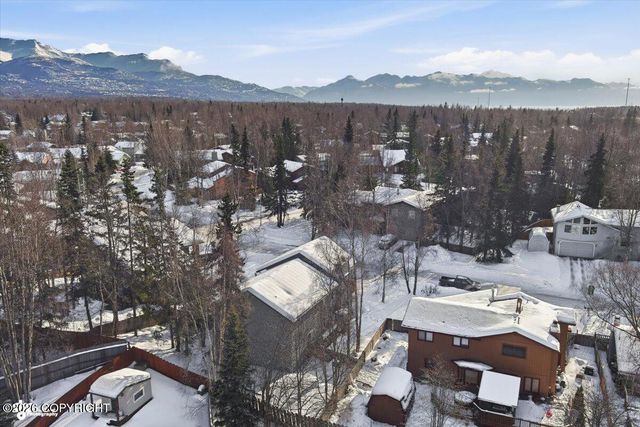 2241 Sues Way, Anchorage, AK 99516