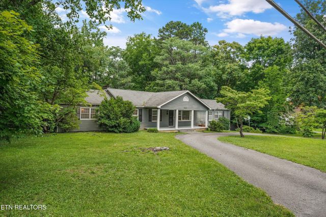 5403 E Sunset Rd, Knoxville, TN 37914