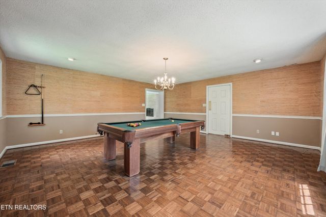 5403 E Sunset Rd, Knoxville, TN 37914