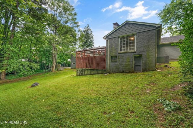 5403 E Sunset Rd, Knoxville, TN 37914