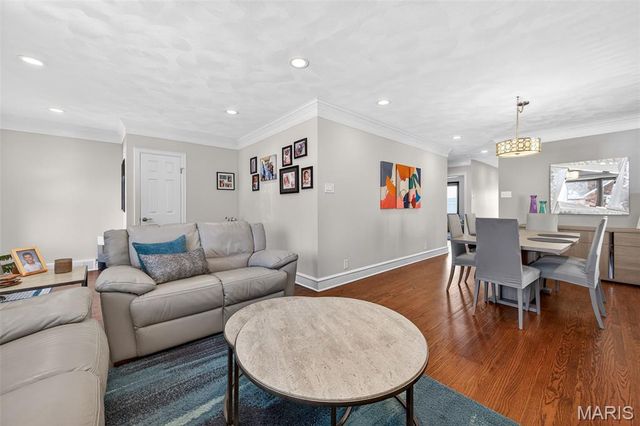 6734 Plainview Avenue, St Louis, MO 63109