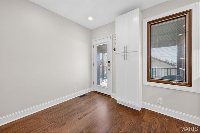 6734 Plainview Avenue, St Louis, MO 63109