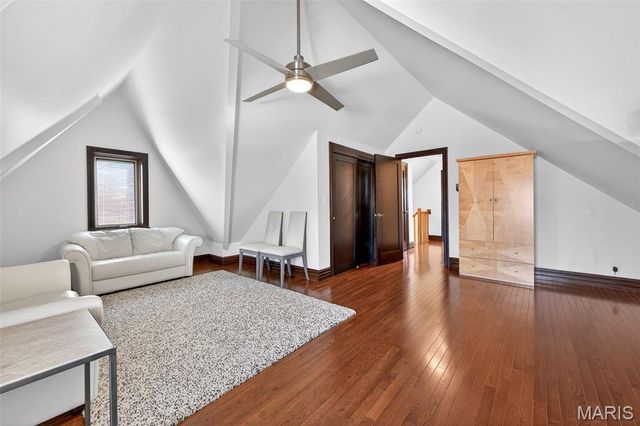 6734 Plainview Avenue, St Louis, MO 63109