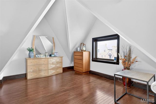 6734 Plainview Avenue, St Louis, MO 63109