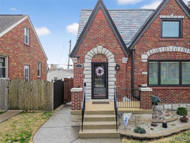 6734 Plainview Avenue, St Louis, MO 63109