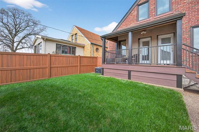 6734 Plainview Avenue, St Louis, MO 63109