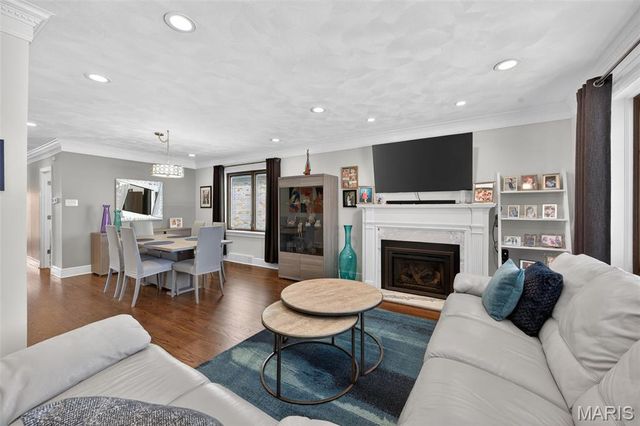 6734 Plainview Avenue, St Louis, MO 63109