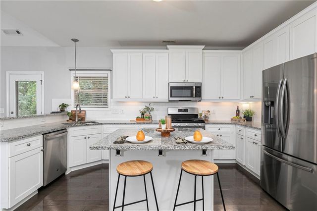 137 Unicoi Way, Dallas, GA 30132