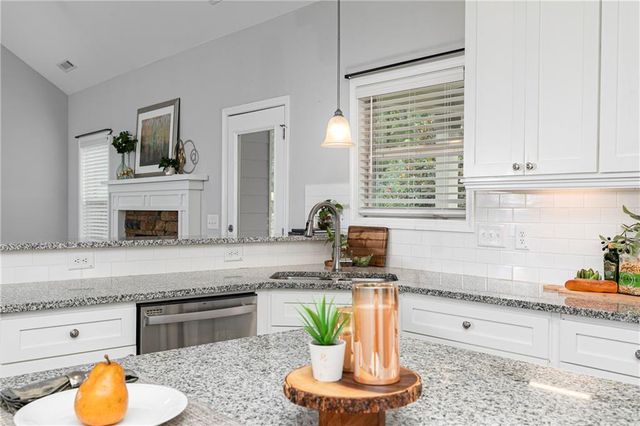 137 Unicoi Way, Dallas, GA 30132