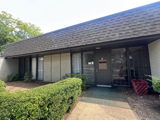 201 Ferris Avenue Suite G, Waxahachie, TX 75165