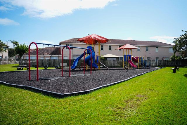 13865 SW 275th Ter, Homestead, FL 33032