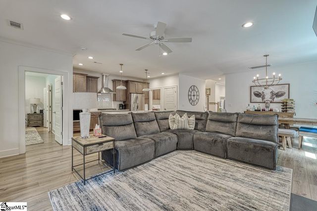 443 Brunswick Lane, Inman, SC 29349