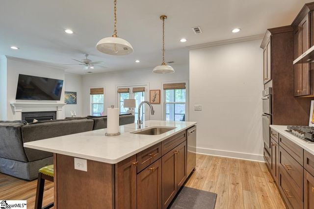 443 Brunswick Lane, Inman, SC 29349