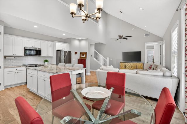 99 Laurel Oaks Drive, Freeport, FL 32439