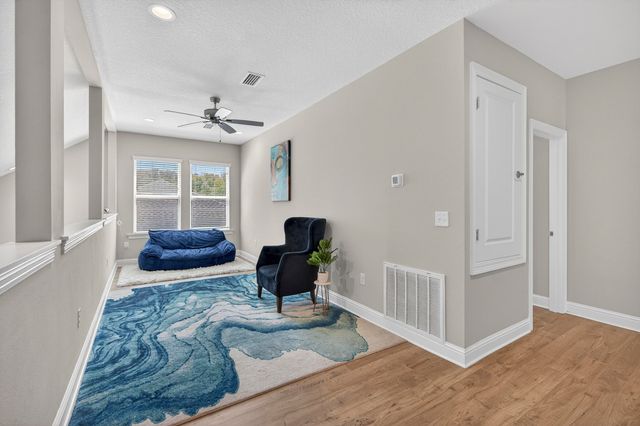 99 Laurel Oaks Drive, Freeport, FL 32439