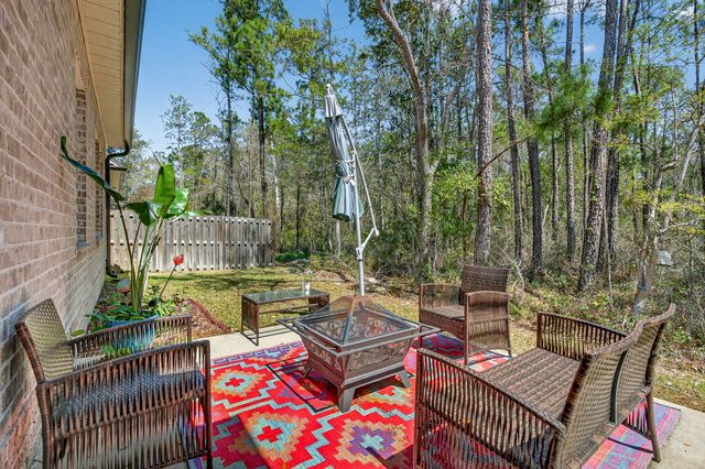 99 Laurel Oaks Drive, Freeport, FL 32439