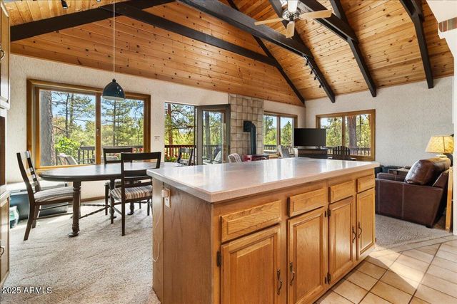 5588 W MOUNTAIN View, Prescott, AZ 86305