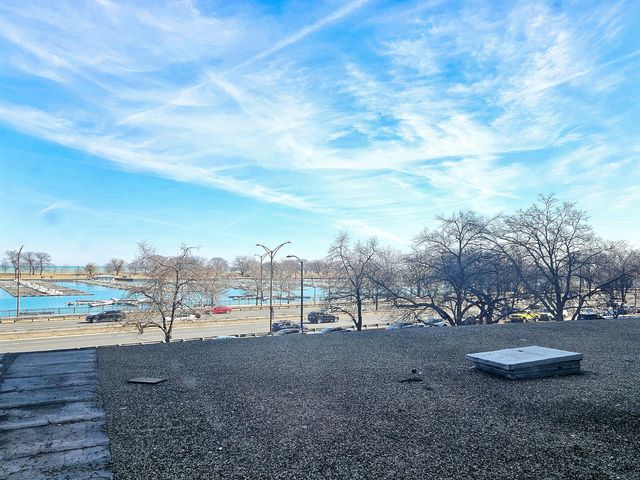 3440 N Lake Shore Drive 3C, Chicago, IL 60657