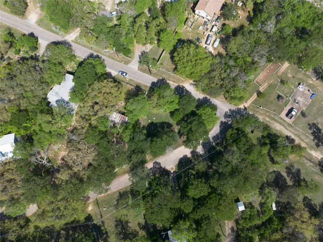 17709 Sandy LN, Jonestown, TX 78645
