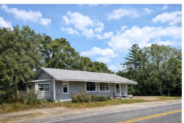 539 Bay Avenue, Defuniak Springs, FL 32435