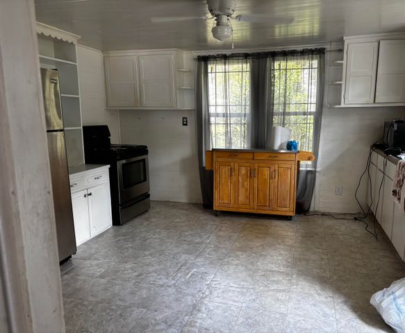 539 Bay Avenue, Defuniak Springs, FL 32435