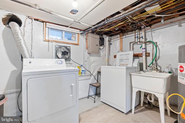 102 S ELLWOOD AVE, Baltimore, MD 21224