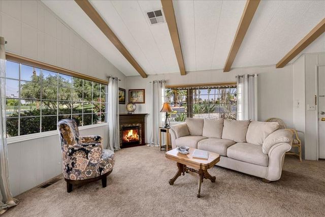 73450 Country Club Drive 18, Palm Desert, CA 92260