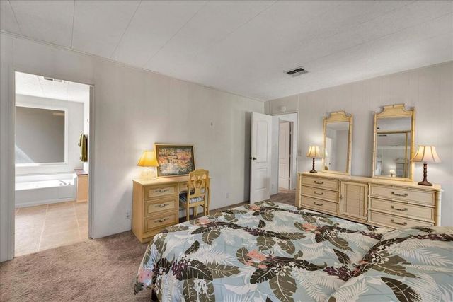 73450 Country Club Drive 18, Palm Desert, CA 92260