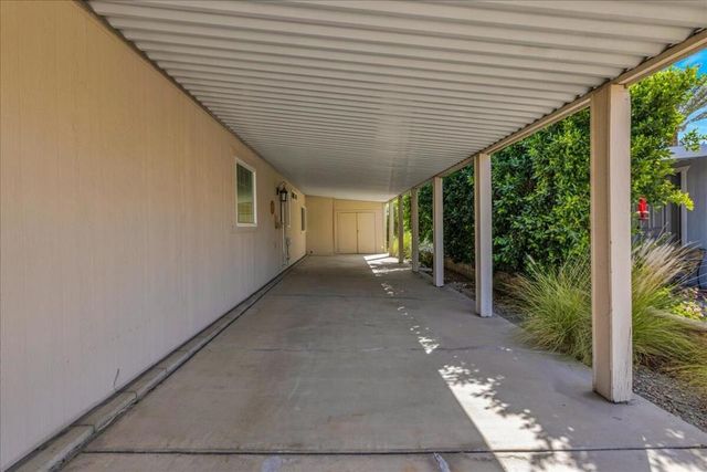 73450 Country Club Drive 18, Palm Desert, CA 92260