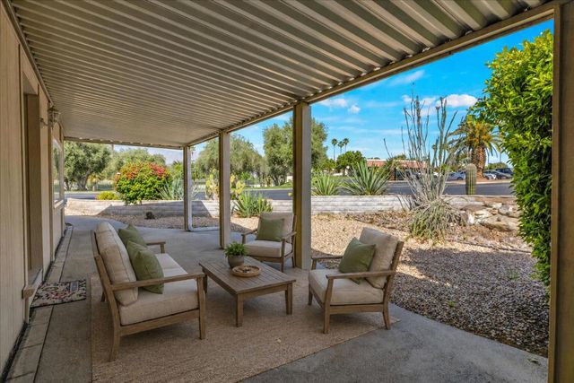 73450 Country Club Drive 18, Palm Desert, CA 92260