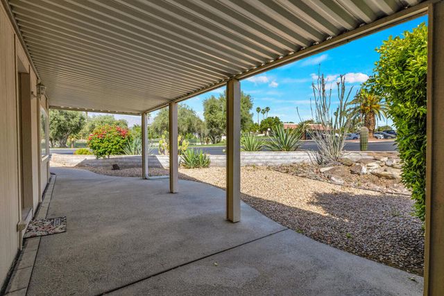 73450 Country Club Drive 18, Palm Desert, CA 92260