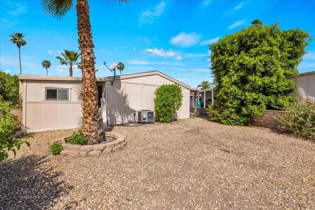 73450 Country Club Drive 18, Palm Desert, CA 92260