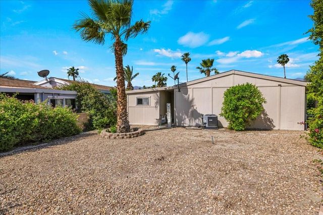 73450 Country Club Drive 18, Palm Desert, CA 92260
