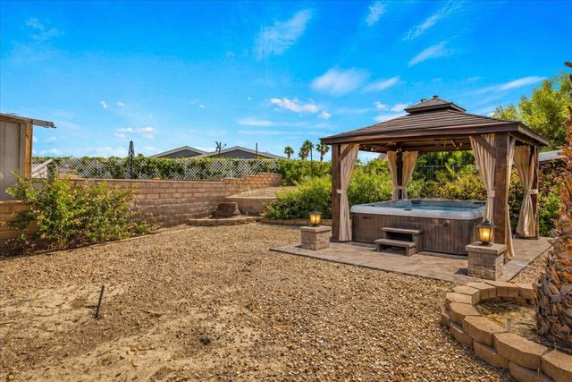 73450 Country Club Drive 18, Palm Desert, CA 92260