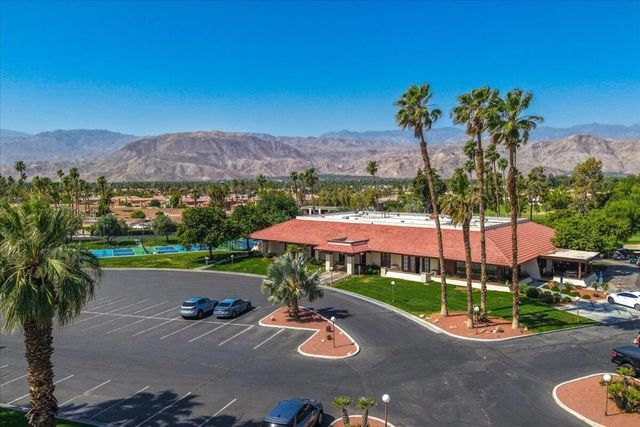 73450 Country Club Drive 18, Palm Desert, CA 92260