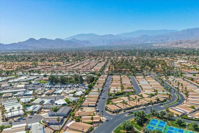 73450 Country Club Drive 18, Palm Desert, CA 92260