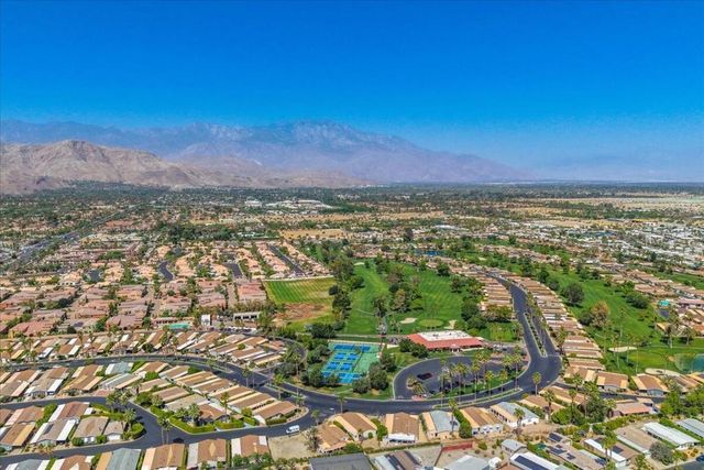 73450 Country Club Drive 18, Palm Desert, CA 92260