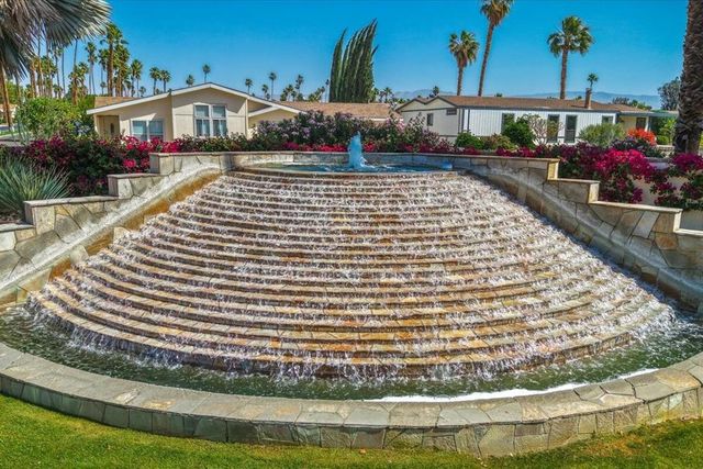 73450 Country Club Drive 18, Palm Desert, CA 92260