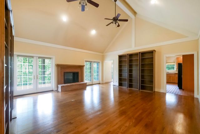 8625 Dayflower Drive, Ooltewah, TN 37363