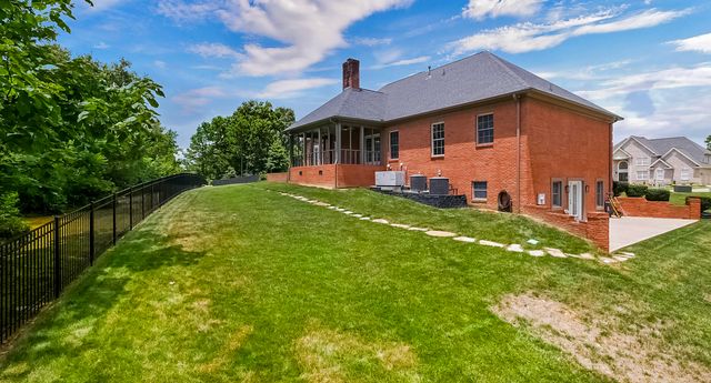 8625 Dayflower Drive, Ooltewah, TN 37363