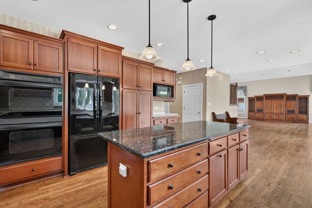 10897 Pioneer Trail, Frankfort, IL 60423